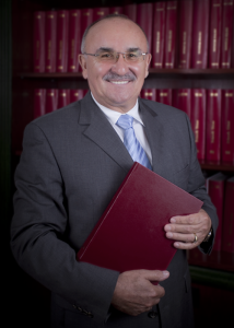 Adw. Ryszard Grzejszczak
